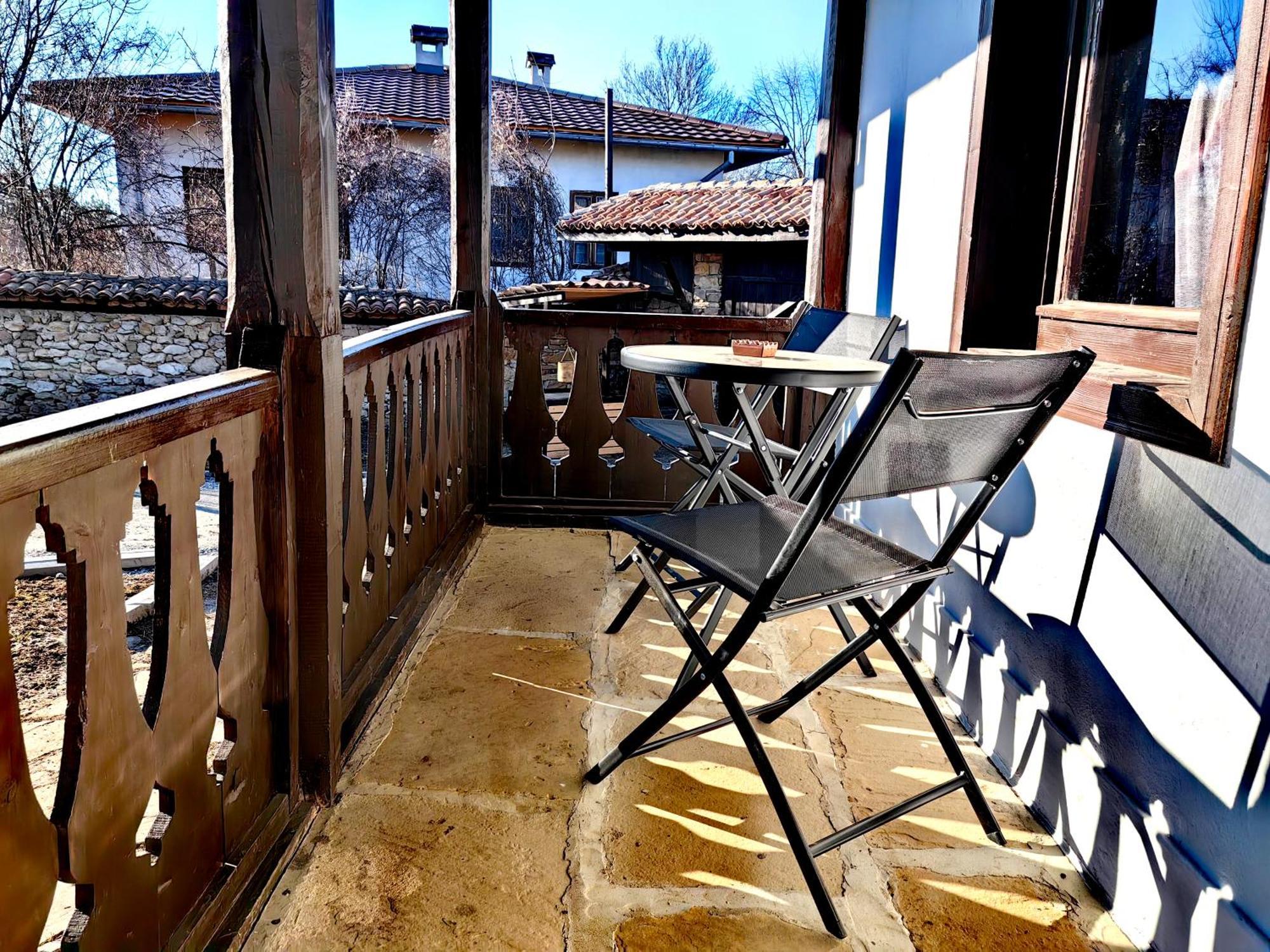 Complex Arbanashki Style-Panoramic View With Summer And Winter Terrace, Jacuzzi, Sauna, Children'S And Adult Area With Cinema Summer Arbanasi Exterior photo