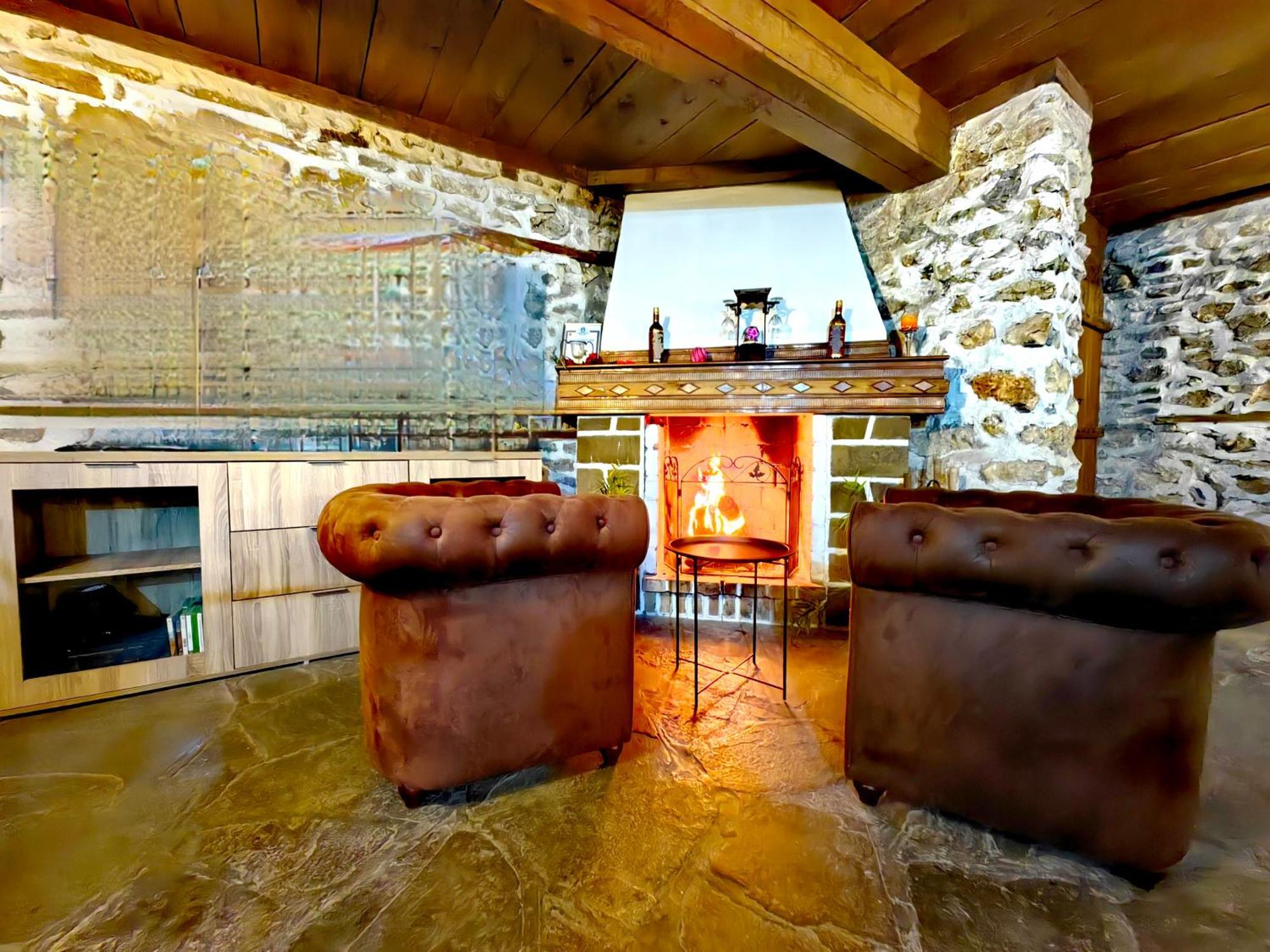 Complex Arbanashki Style-Panoramic View With Summer And Winter Terrace, Jacuzzi, Sauna, Children'S And Adult Area With Cinema Summer Arbanasi Exterior photo